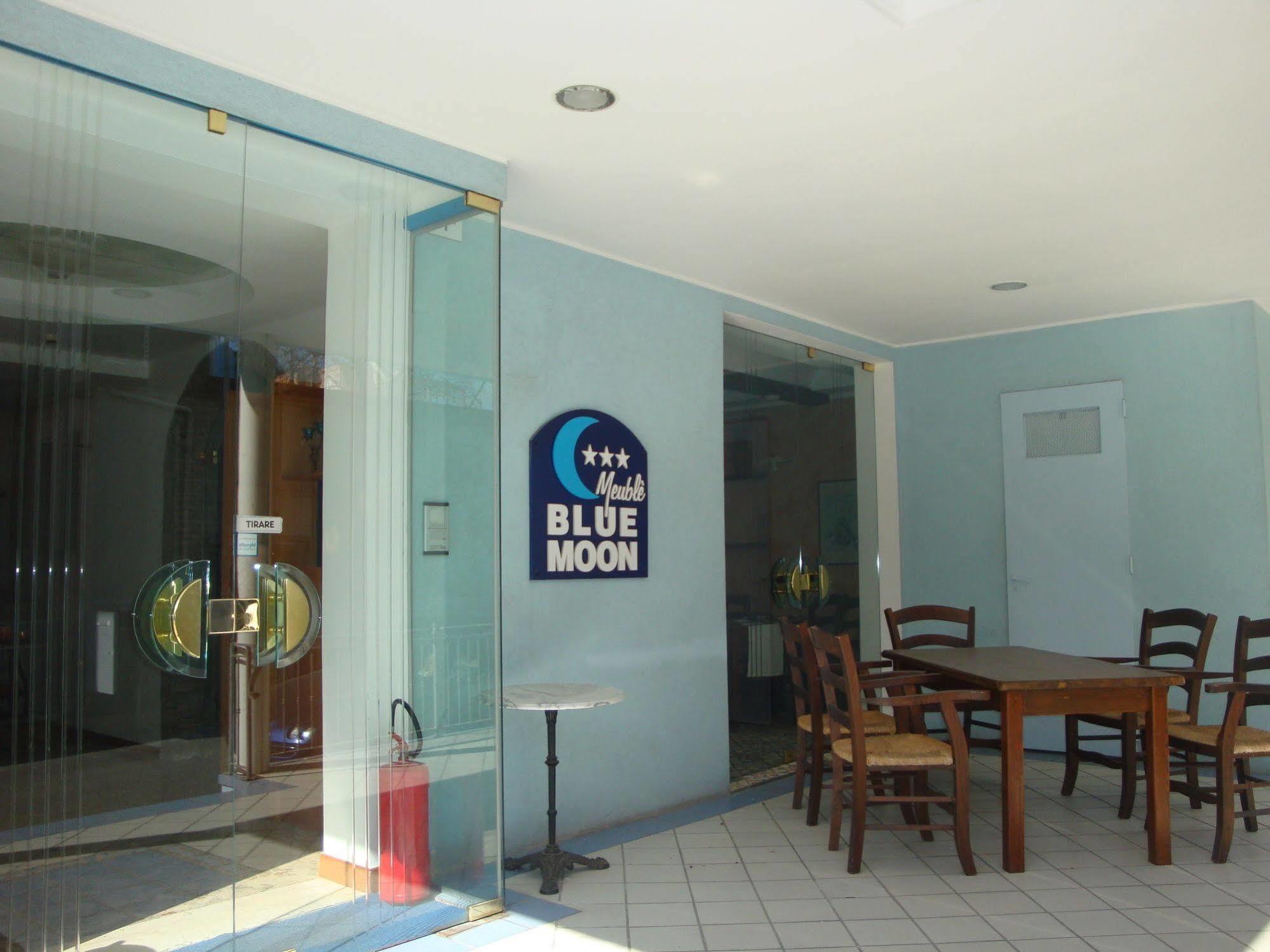 Hotel Blue Moon Rimini Exterior photo